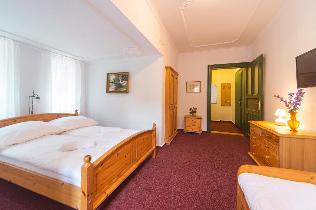 Hotel Krasnoludki Sosnówka Kültér fotó
