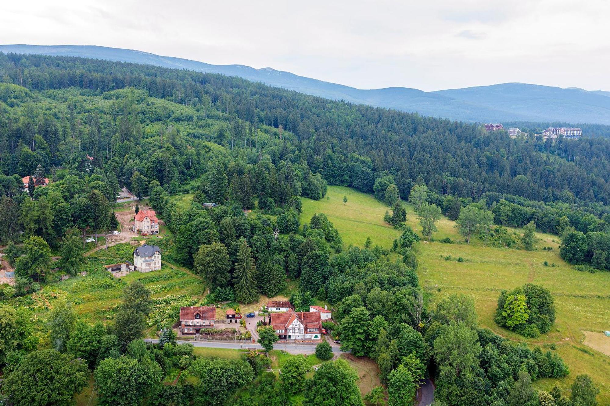 Hotel Krasnoludki Sosnówka Kültér fotó